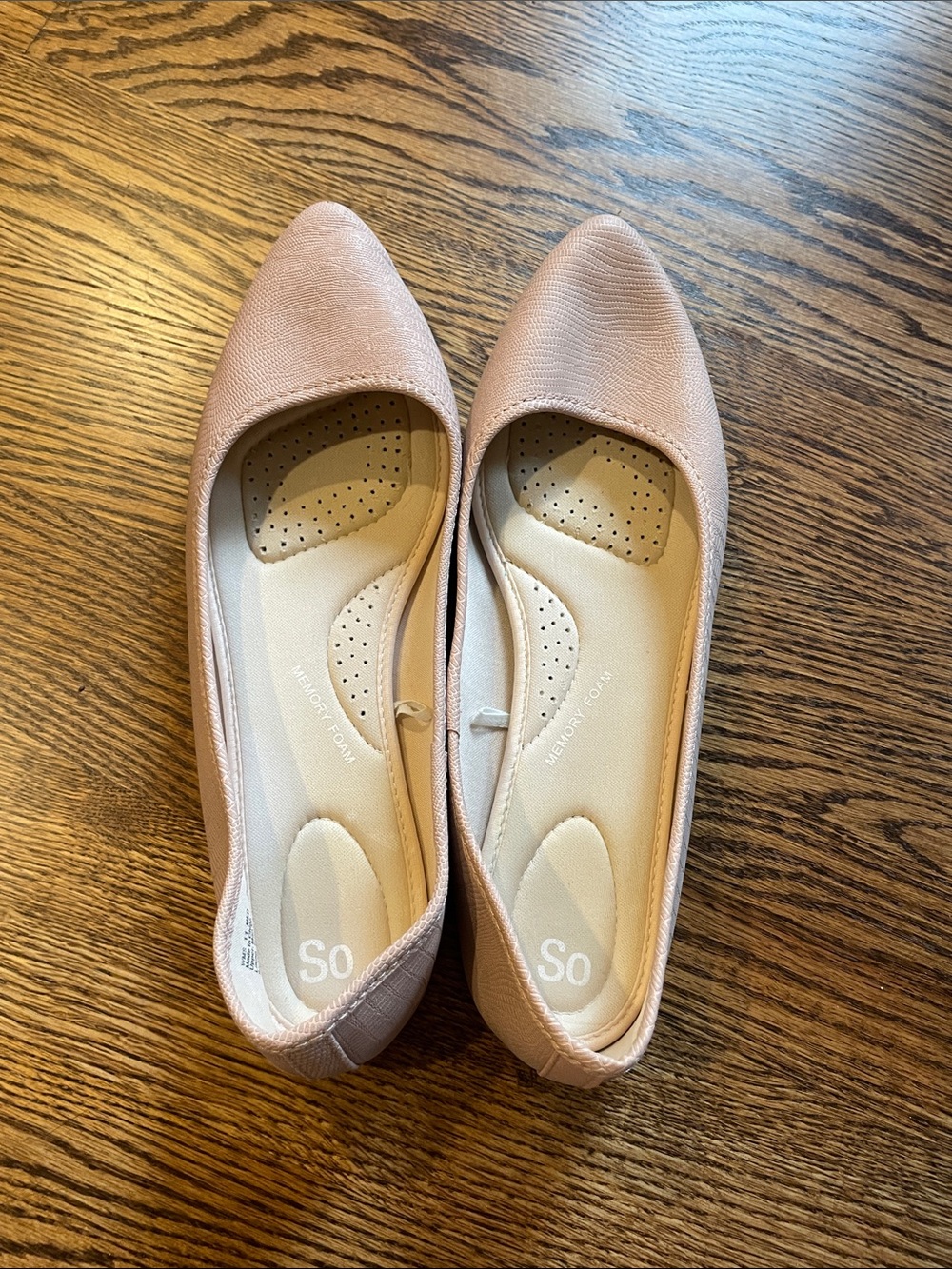 SO Pointed Toe Ballet Flats in Light Blush